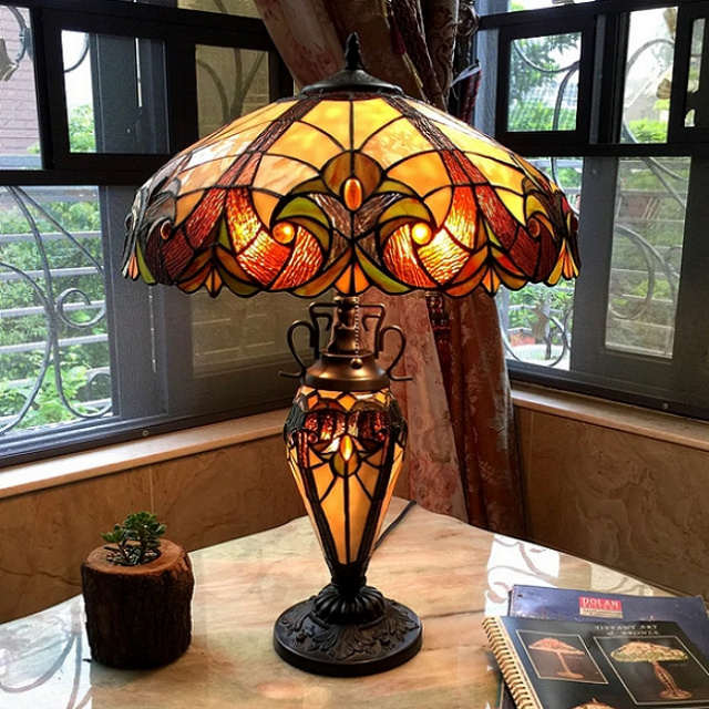 Baroque Tiffany Stained Glass Table Lamp